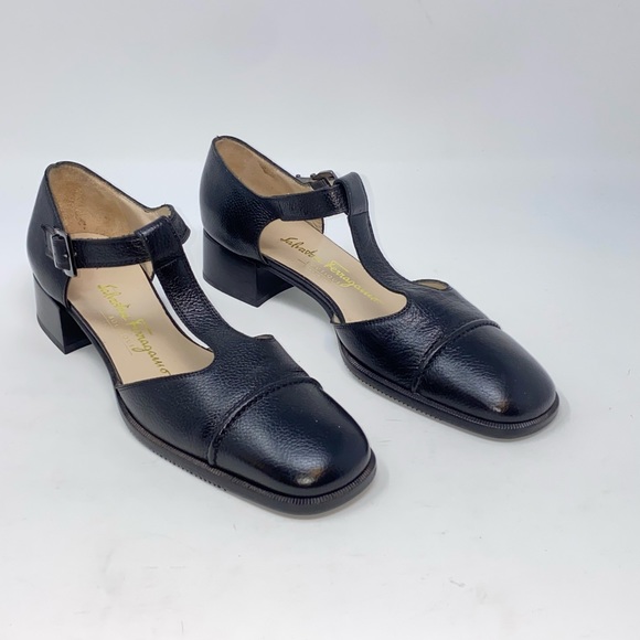 Salvatore Ferragamo VTG T-Strap Black Leather Shoe - Picture 9 of 13
